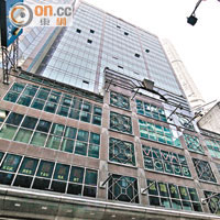樓市出更：靠樓上舖乙廈跑出