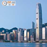 港星資產管理勢爬頭