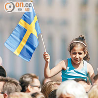 瑞典突減息  加碼買債