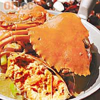混合了蠔汁及香料烹調的炒蟹，蟹肉的鮮甜味相當突出。料理費130披索（約HK$21）起