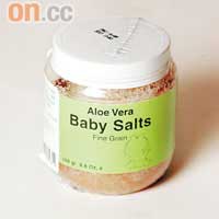 有機蘆薈礦物鹽可驅除皮毛上的雜菌、蟲、癬菌等，有助寵物皮膚消炎、止癢。$108