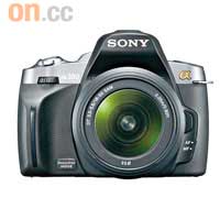 Sony α A380設扭芒、Live View兼且對焦速度快，加上如DC般的簡易操作及新增圖像化介面，更適合女性用家。影像感應器：1,420萬像素售價：	待定查詢：	2345 2966