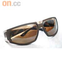 Cartier防UV太陽眼鏡 $3,300 （C）