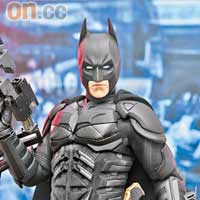 Hot Toys The Dark Knight MMS DX02 Batman<br>零售價︰$1,180<br>預訂價︰$1,150<br>推出日期︰明年二月