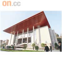 全新革命博物館，耗資二點三六億元人民幣興建。