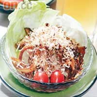 牛肚絲浸酸汁$20/碟、$88/套餐（連大生啤2杯）<br>著名關西美食，切成條狀的熟牛肚加入日本檸檬醋Pontsu浸泡，酸香開胃食啱佐酒。