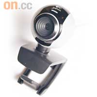 Logitech Webcam C250 $179備有VGA感應器，可加入Logitech視訊特效。