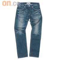 SQ605-0003 Gloomy Blue $699<br>日本最流行的收小腿男裝牛仔褲剪裁,穿起來具有纖瘦效果。