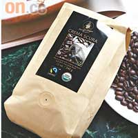 Crema Scura有機濃縮精選咖啡豆$129/包<BR>集合來自哥斯達黎加、哥倫比亞及新畿內亞的咖啡豆拼配而成，品嘗時無需加奶，體驗原來風味；咖啡豆特別用上密實包裝，保存香味。