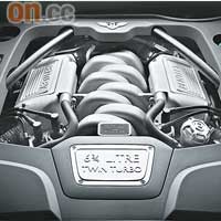 6.75公升V8 Twin Turbo引擎的馬力高達500hp，峰值扭力為75.4kgm。