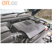 引擎容積由4.4公升增加至5.0公升，營造條件提升馬力。