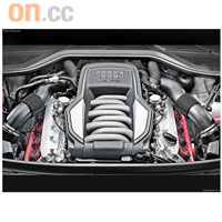 4.2 V8 FSI不但馬力強勁，而且慳油、低排放。