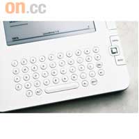 Kindle配備QWERTY鍵盤，用於尋找書本和輸入網址。