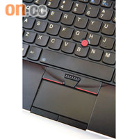 承繼ThinkPad的鍵盤和TouchPad設計，連TrackPoint紅點都有埋。
