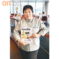 星級料理達人Segismundo多才多藝，主持節目外更是飲食雜誌《Foodie》的主編。
