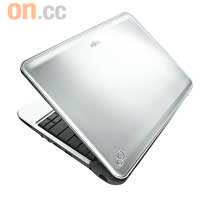 經常要出差的他，總會想有一部備用時間長的筆記簿電腦傍身。Fujitsu P3110使用AMD NEO處理器，亦有環保省電按鈕，可將電池時間提升至7.2小時，更有四色選擇。$5,998（a）