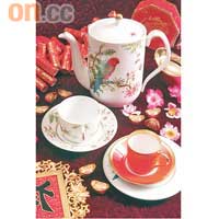 Haviland Alain Thomas鸚鵡圖案茶具，鸚鵡報喜！茶壺 $3,880、橙色茶杯連碟 $1,570、白色鸚鵡圖案碟 $600、茶杯連碟　$1,130（a）