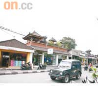Jl. Raya Seminyak是峇里最旺的購物大道。