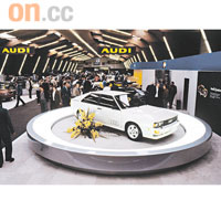 1989年 Audi首款採用了燃油直噴技術（FSI）和TDI引擎的汽車，在當年的法蘭克福車展上首展。