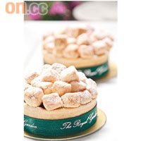 Japanese FUJI Apple Tart$30和田師傅喜歡以北海道豆粉代替麵粉來做甜品，貪其更輕盈；富士蘋果蓉餡料上放着曲奇粒，不太甜，而且口感具層次。