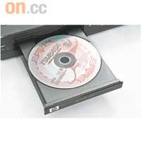 兼播BD、BD-R/RE、DVD、DVD±R/RW、CD、CD-R/RW等光碟。