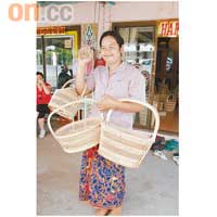 人手織的大藤籃，每個才380泰銖（HK$88），抵買至極。