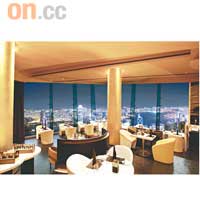 收費：	最低消費$3,000	（擁270度維港景致的餐桌）查詢：	2849 5123 