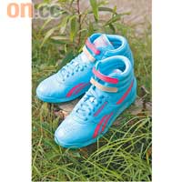 Freestyle F/S Beach Glass粉紅×粉藍色波鞋 $599（c）