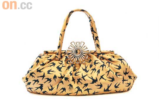 黃色燕子手袋$8,500
