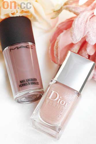 （左） M.A.C Nail Lacquer啡色指甲油$90（B）（右） Dior Vernis粉紅色美妝指甲油$160（C）
