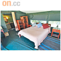營內極舒適寬敞，有酒店級的高床軟枕。