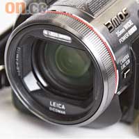 35mm廣角Leica鏡頭，開盡18倍i.Zoom後可變成630mm長炮，適合旅行遠攝使用。