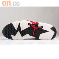 中間黑色、外圍半透明，再加大大個紅色Jumpman，無論是1991年的原裝版或2010年的復刻版都是同一模樣。