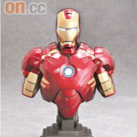 《Iron Man 2》 1/4 Mark Ⅳ半胸像<br>現貨價：$450<br>預訂價：$420<br>推出日期：預計今年第二季尾<br>＊1/6人偶及1/4半胸像圖片均為產品原型，並非最後完成產品。