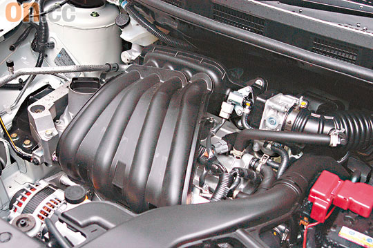 1.5直四CVTC引擎耗油量低，而且N-Logic系統可以減低引擎負荷。