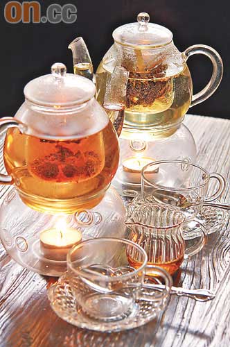 各式花茶$55<br>花茶選擇豐富，除由小店組合的口味外，客人亦可自行配搭自家口味。