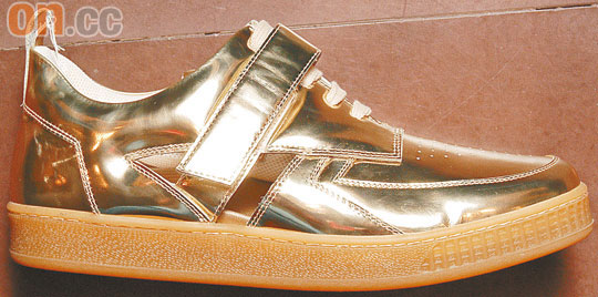 Givenchy金色魔術貼低筒波鞋$5,000 （A）
