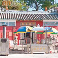 建於清同治年間的譚公廟，已有百多年歷史。