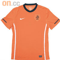荷蘭主場落場版球衣 $1,399（b）