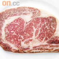 日本A5和牛<br>脂肪：含量豐富<br>味道：滿口牛脂<br>質感：入口即溶<br>煮法：煎封兩面後焗分半鐘