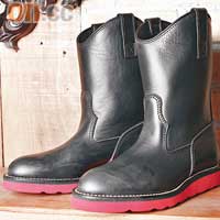 Redmoon黑×紅色短靴$4,980（c）