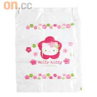 Hello Kitty衣物壓縮袋，唔使用吸塵機，用手捲動壓縮袋就可以排走空氣，好方便。$17.9（b）