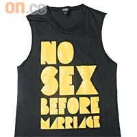 Slogan系列No Sex Before Marriage黑×黃色字背心$259