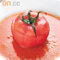 Tomato Soup in Whole Tomato $68<br>選用來自澳洲、荷蘭或日本的時令番茄，與其他天然材料熬煮成番茄湯，再倒入原個番茄中讓大家享用，好睇之餘，亦保留應有口感。