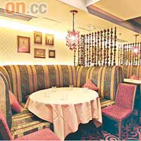 餐廳開業已有近40年，屬居港印度人中的「富豪飯堂」，更堪稱是全港唯一供應Ayurveda藥膳的印度餐廳。