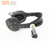 外形激似音響膽管的USB音效裝置，小巧輕便更能模擬出DTS音效，套裝還會附送AH-516立體聲Headphone。$780