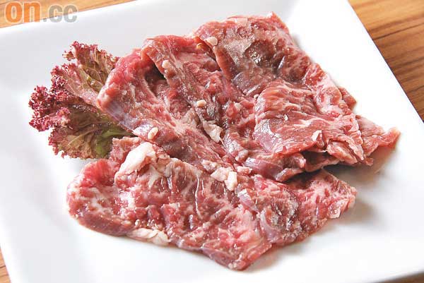 牛橫隔膜 $68<br>這部分肉的油分較少，燒熟後口感爽嫩，必試！