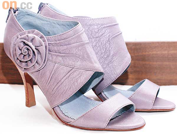紫色玫瑰高踭涼鞋$519