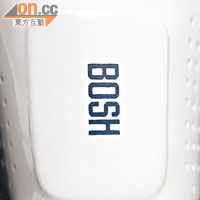 作為保殊的世錦賽專用版本，鞋舌的墊位表面，便印上Bosh字樣。