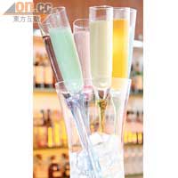 Flower-Blooming Cocktail $388<br>由多款不同的酒調製出6款夏日特飲，各現不同色彩，由粉紅、橙、黃、草綠、藍到紫皆有，以特色香檳酒杯盛載，如在杯中盛放繁花，女士們必被吸引。